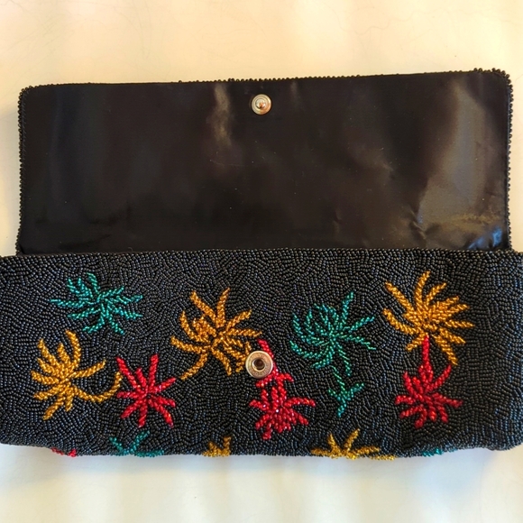 Vintage Black Beaded Evening Baguette Clutch Purse w/ Red, Gold and Green Detail - Picture 4 of 10